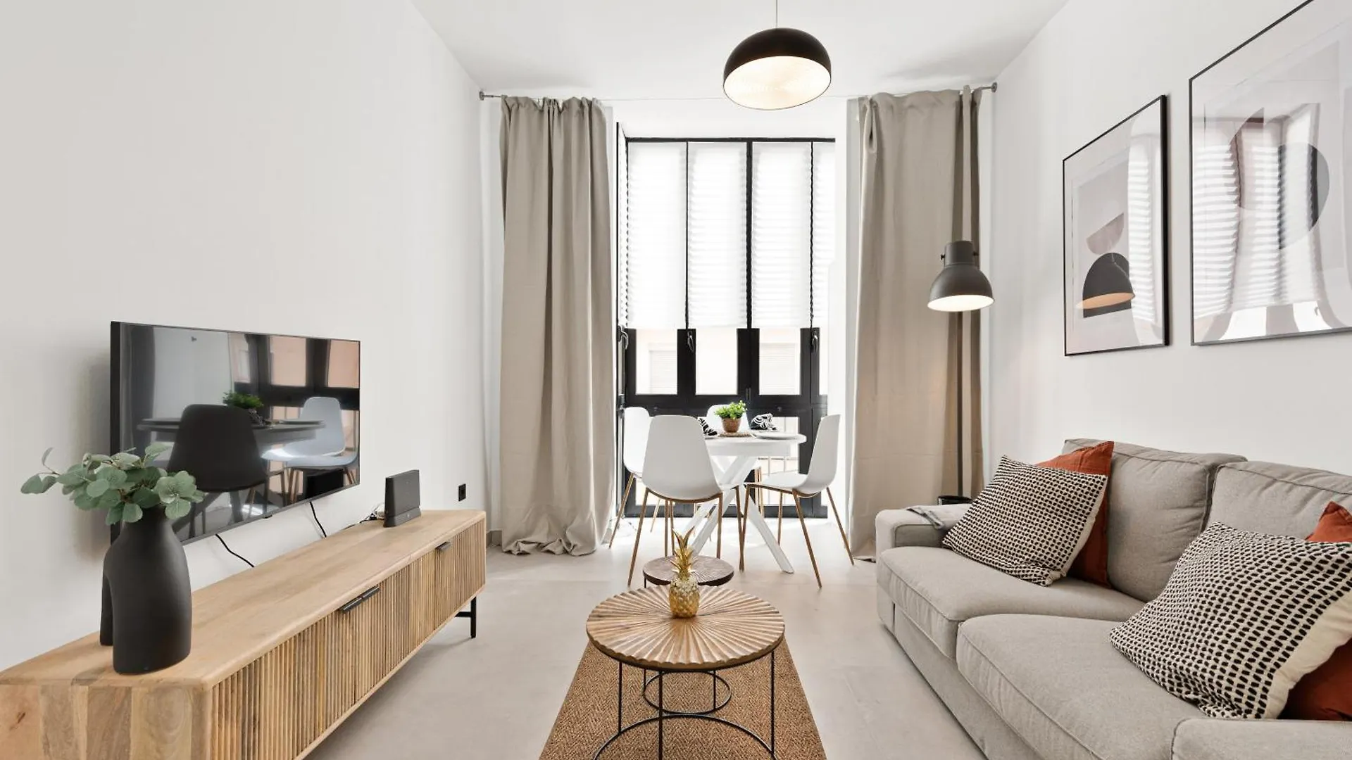 Pena Family By Del Parque Flats Apartment Malaga
