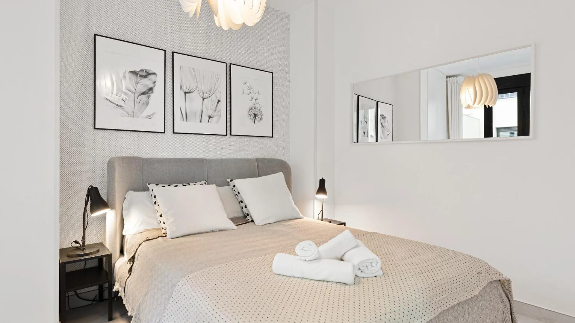 Pena Family By Del Parque Flats Apartment Malaga Spain