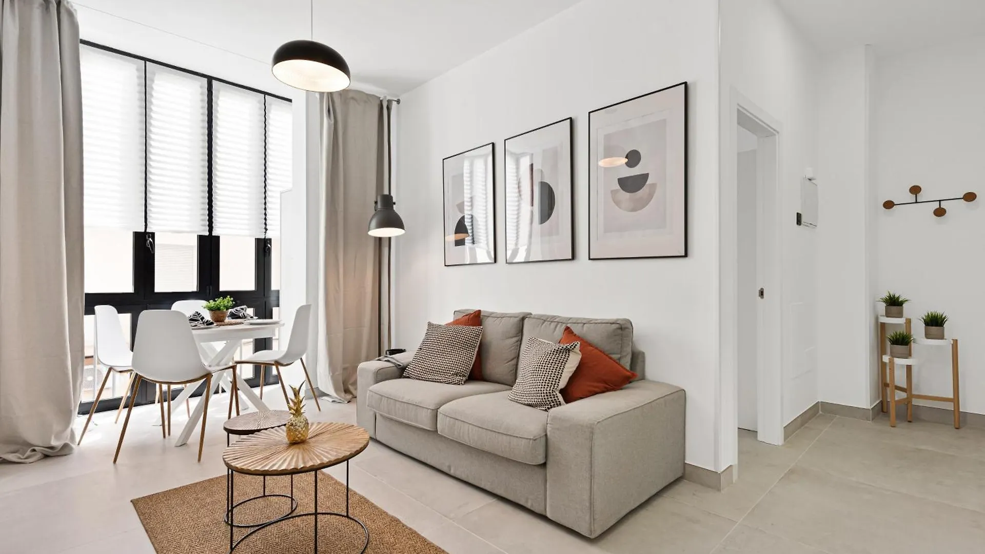 Pena Family By Del Parque Flats Apartment Malaga